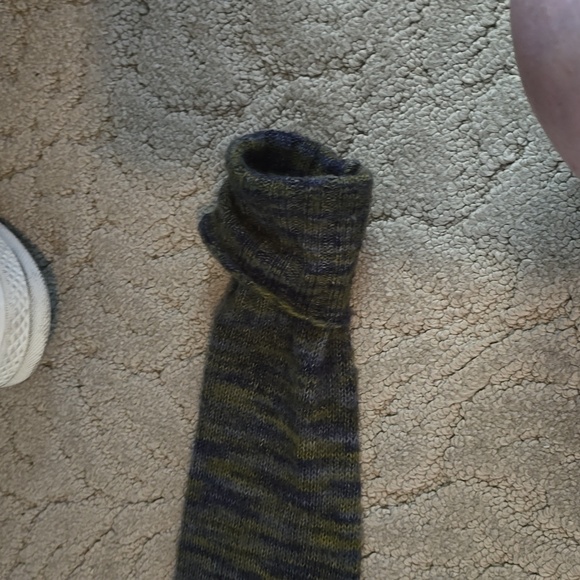 Hooded big button sweater by kensie - Picture 4 of 8